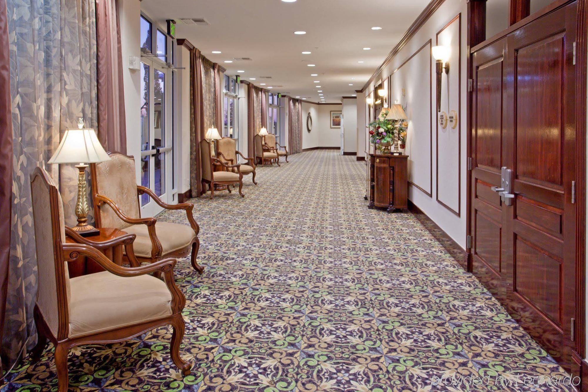 & College Station-aggieland By Ihg Hotel 4*